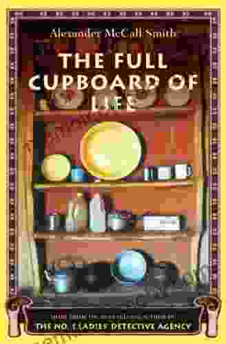 The Full Cupboard Of Life (No 1 Ladies Detective Agency 5)